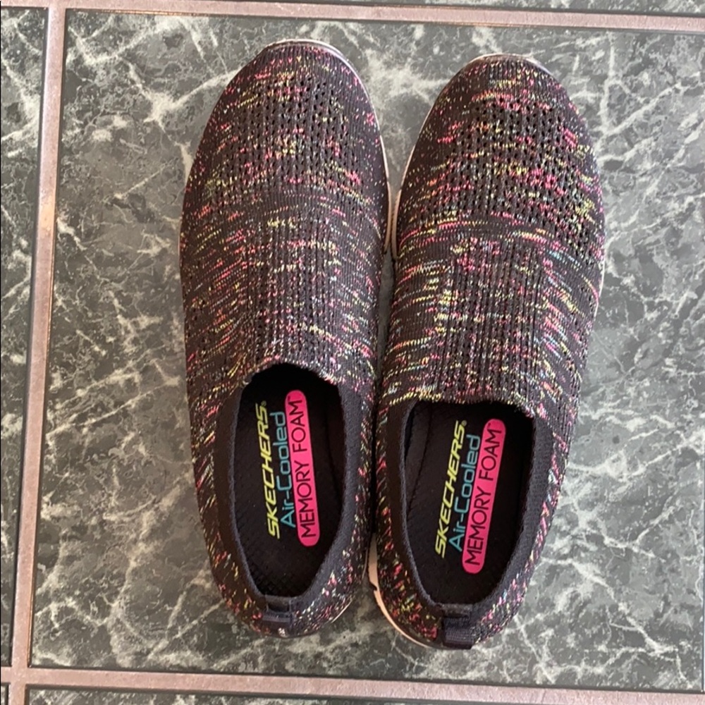 Skechers air cooled memory foam sneakers